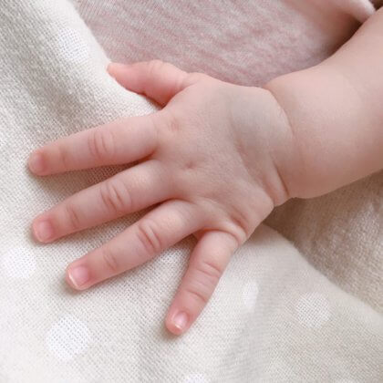 赤ちゃん　手